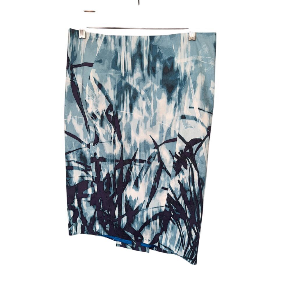 Tahari Women's  Watercolor Print Pencil Lined Blue White size 2‎